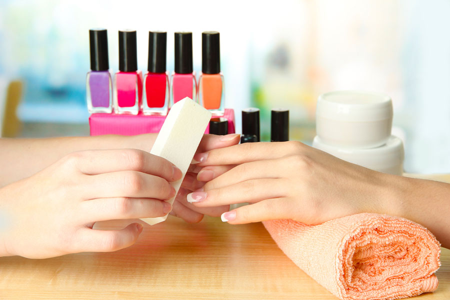 Acrylic Nails Near Me Open Sunday : Around 40% of nail technicians in ...